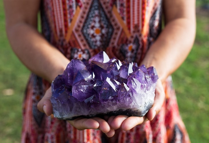 Pedras da cura: 5 cristais poderosos e quais problemas solucionam - Shop  dos Cristais