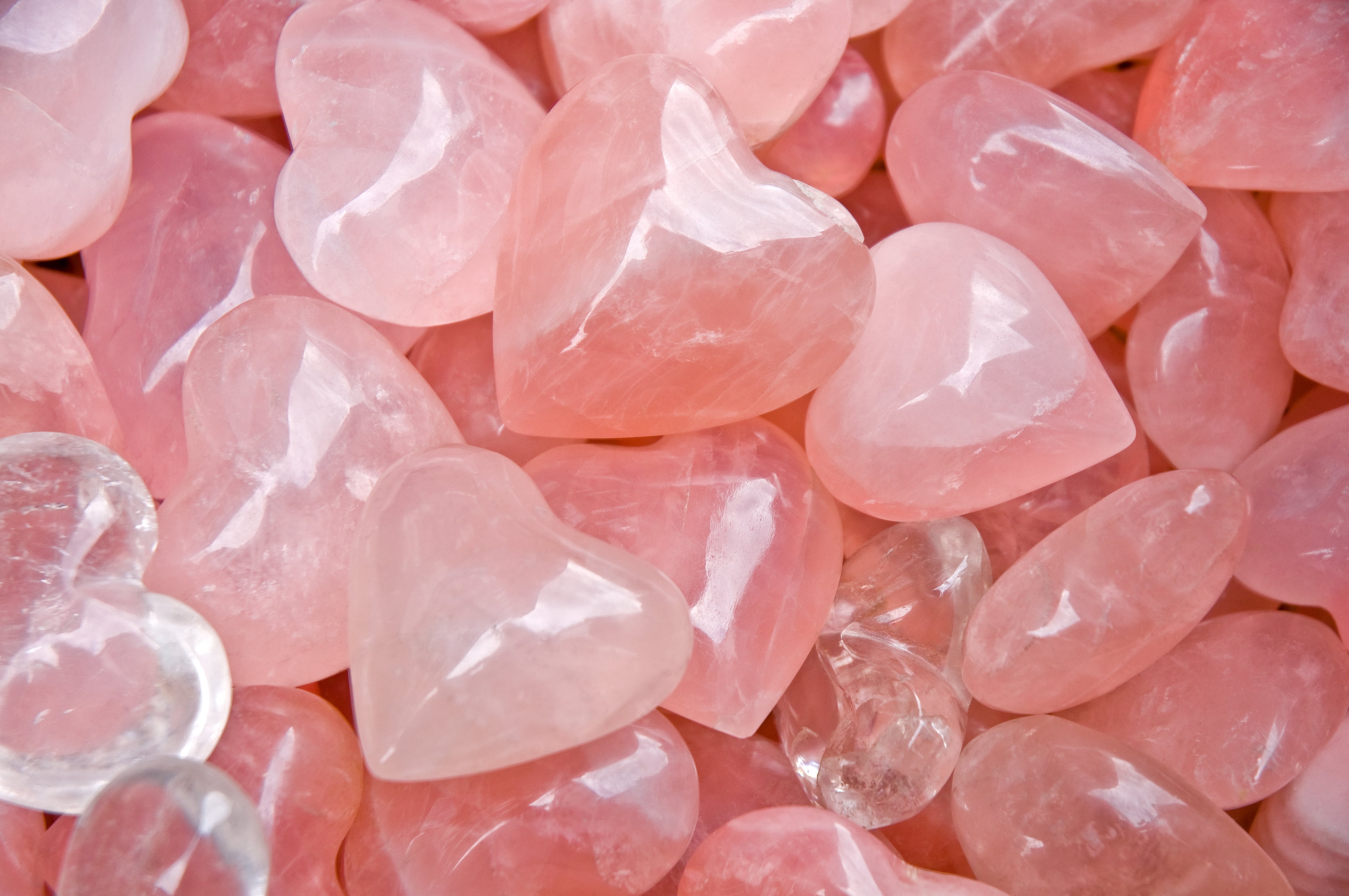 Pedras do amor: 5 cristais que você precisa conhecer