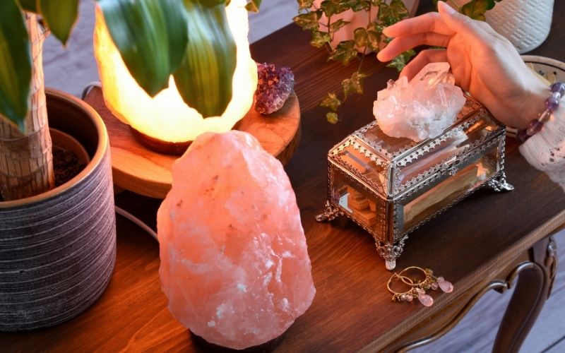 Aprenda a usar as luminárias de cristal na decoração da sua casa